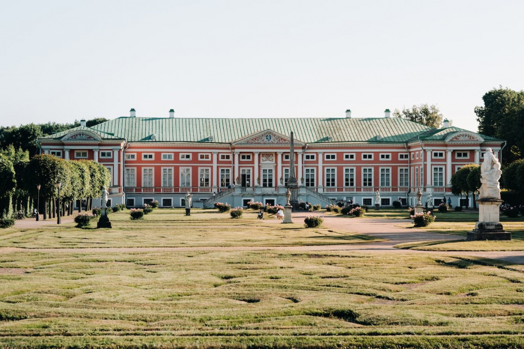 kuskovo_manor_in_moscow_russia_kuskovo_manor_is_2023_11_27_05_07 (1).jpg